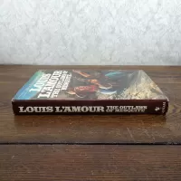 The Outlaws of Mesquite by Louis L'Amour Hardcover Book: Jacket Spine - Click to enlarge
