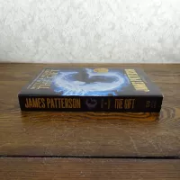 The Gift by James Patterson Paperback Book: Spine - Click to enlarge