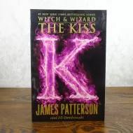 The Kiss by James Patterson Paperback Book: Front