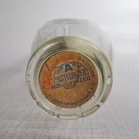 City Creamery Vintage Clear Glass Quart Milk Bottle: Top - Click to enlarge