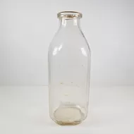 Land O Lakes Buttermilk Vintage 1950 Quart Dairy Bottle: Front