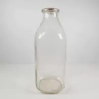 Land O Lakes Buttermilk Vintage 1950 Quart Dairy Bottle: Left - Click to enlarge