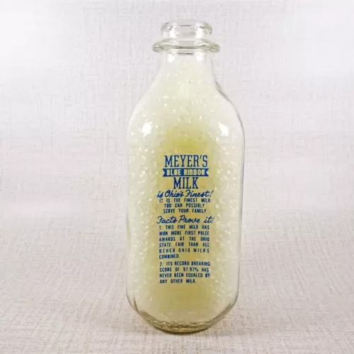 Meyer's Ohio Blue Ribbon Vintage ACL Quart Milk Bottle: Front
