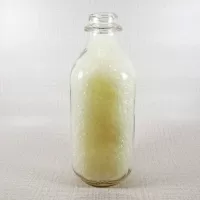 Meyer's Ohio Blue Ribbon Vintage ACL Quart Milk Bottle: Right - Click to enlarge