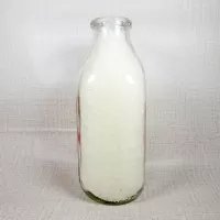 Thiele Dairy Vintage ACL Glass Quart Milk Bottle: Right - Click to enlarge