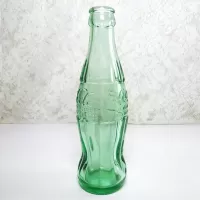 Peoria Illinois 6 fl. oz. empty no refill green glass hobbleskirt Coke bottle: Right - Click to enlarge