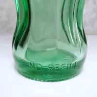 Peoria Illinois 6 fl. oz. empty no refill green glass hobbleskirt Coke bottle: No Refill - Click to enlarge