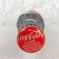 1991 Seasons Greetings 8 oz Full Coke Classic Bottle: Top - Click to enlarge