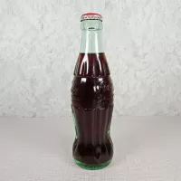 Jacksonville Florida vintage 8 oz full hobbleskirt no refill Coke bottle. Red Coca Cola Classic cap: Right - Click to enlarge