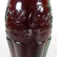Jacksonville Florida vintage 8 oz full hobbleskirt no refill Coke bottle. Red Coca Cola Classic cap: Contents - Click to enlarge