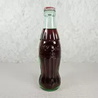 Louisville Kentucky Full 8 oz. Full Coke Bottle: Front - Click to enlarge
