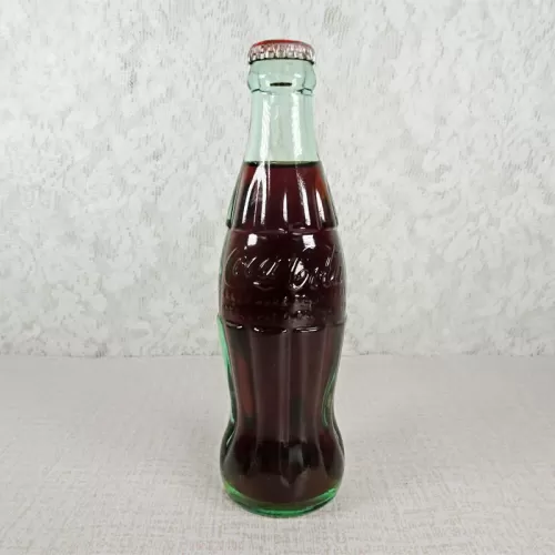 Louisville Kentucky Full 8 oz. Full Coke Bottle: Front