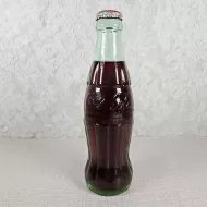 St. Louis Missouri Vintage 8 oz. Full Coke Bottle: Front