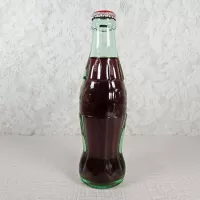 St. Louis Missouri Vintage 8 oz. Full Coke Bottle: Left - Click to enlarge