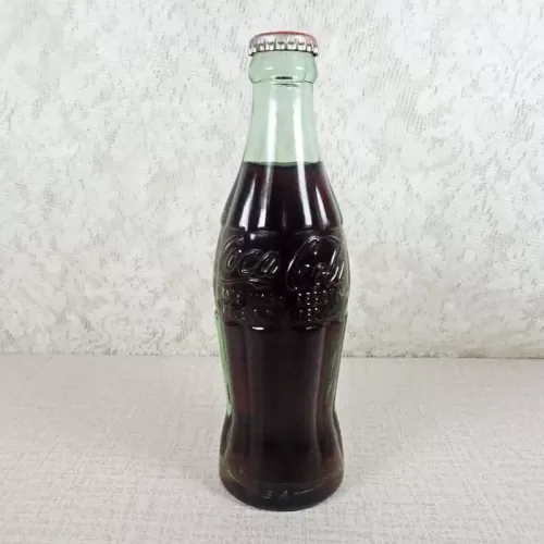 Scottsbluff Nebraska Vintage 6 oz. Full Coke Bottle: Front