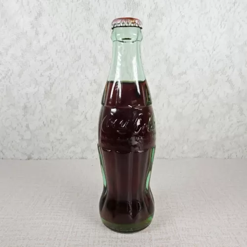 Columbus Ohio Vintage 8 oz. Full Coke Bottle: Front