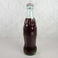 Columbus Ohio Vintage 8 oz. Full Coke Bottle: Right - Click to enlarge