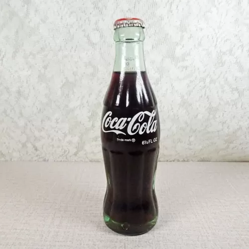 Beaumont Texas Vintage 6-1/2 oz. Full Coke Bottle: Front