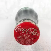 Dallas Texas Vintage 6 oz. Full Coke Bottle: Top - Click to enlarge