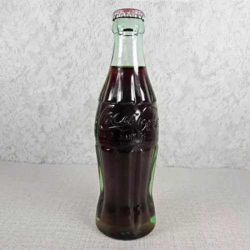 El Paso Texas Vintage 6 oz. Full Coke Bottle: Front