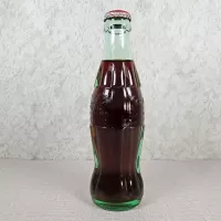 Seattle Washington Vintage 8 oz. Full Coke Bottle: Left - Click to enlarge