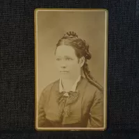 Antique CDV Carte De Visite Woman Tight Ringlet Curls: Front - Click to enlarge