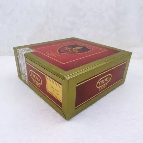 Troya X-tra Vintage Paper Covered Wood Cigar Box: Main