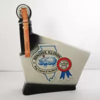 The Antique Trader 1968 Vintage Jim Beam Decanter: Back - Click to enlarge