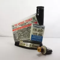 The Antique Trader 1968 Vintage Jim Beam Decanter: Top Off - Click to enlarge