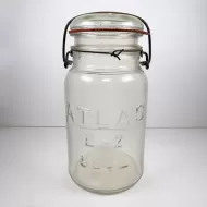 Hazel Atlas E-Z Seal Quart Jar with Wire Bail Closure: Front