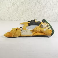 Chihuahua dogs and puppies polyresin figurine photo frame holds one 6x4 picture: Flat - Click to enlarge