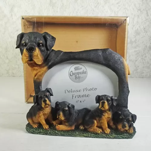 Rottweiler dog and puppies polyresin figurine photo frame holds one 6x4 picture: With Box