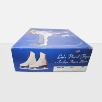 Vintage Women Size 9 Shoe Ice Skates Lake Placid Flyer: Box - Size - Click to enlarge