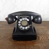 1940s Vintage Bell Western Electric F1 Black Rotary Phone: Front - Click to enlarge