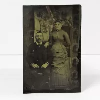 Antique Tintype Photo Man and Woman: Front - Click to enlarge