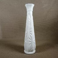 Milk Glass Vintage Bud Vase in Diamond Starburst Design: Right - Click to enlarge